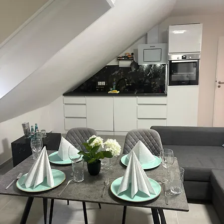Juli *